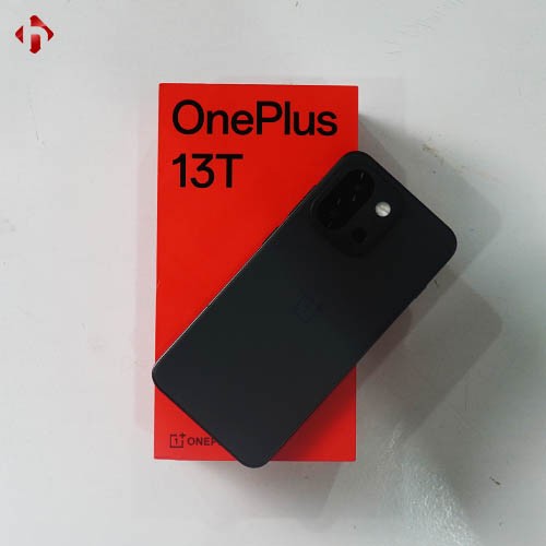 ONE  PLUS 13T 12/256  غير مستعمل مع العلبة
